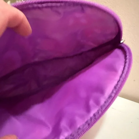 Clinique Purple Cosmetic Bag - Picture 6 of 6